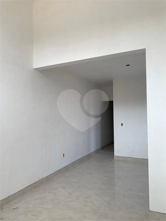 VENDE CASA DE 2 DORMITÓRIOS COM SUÍTE NO RESIDENCIAL FLORADA RAÍZES - COTIA