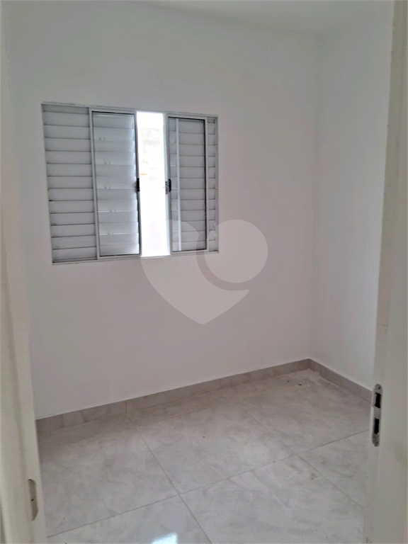 VENDE CASA DE 2 DORMITÓRIOS COM SUÍTE NO RESIDENCIAL FLORADA RAÍZES - COTIA
