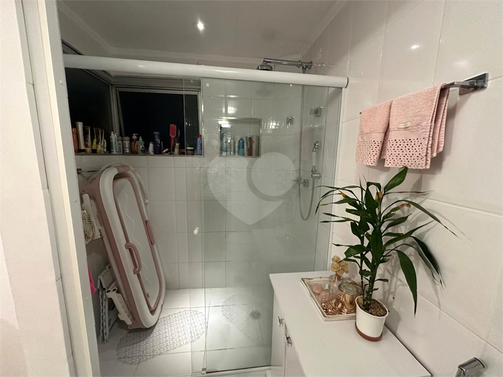 Apartamento - Perdizes - 3 Dormitórios - 126m²