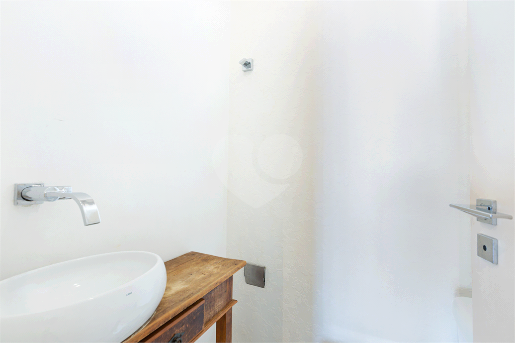 Apartamento - Perdizes - 3 Dormitórios - 126m²