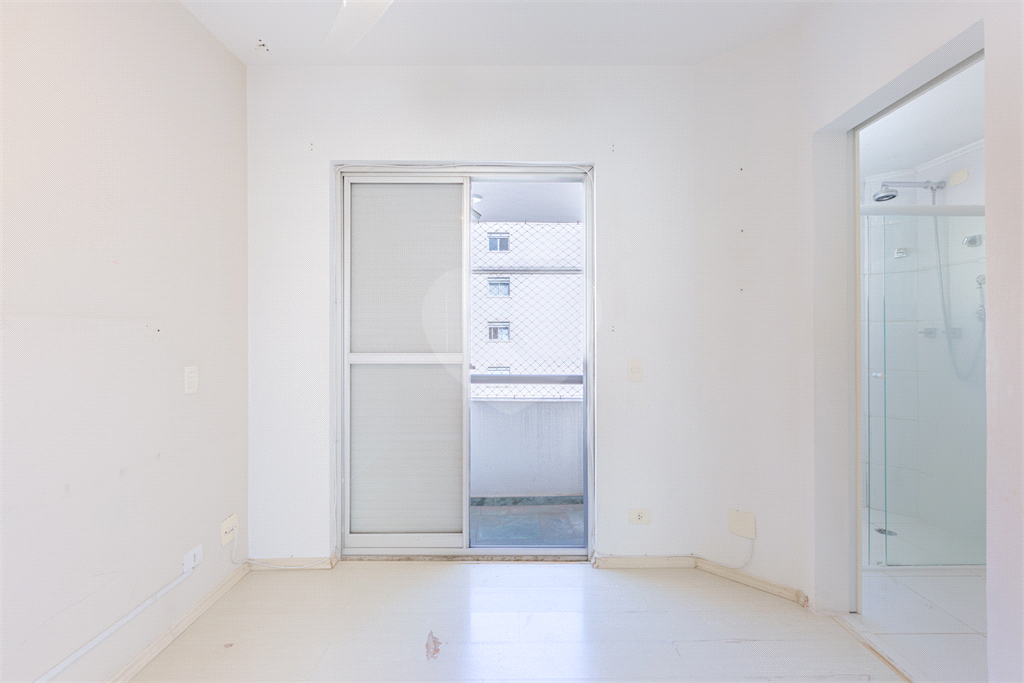 Apartamento - Perdizes - 3 Dormitórios - 126m²
