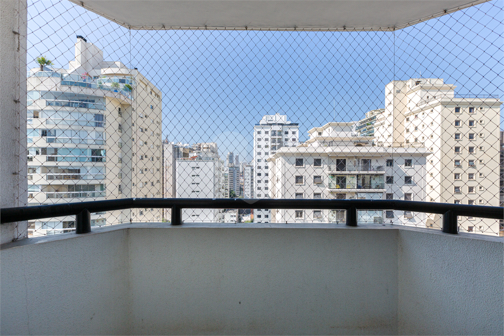 Apartamento - Perdizes - 3 Dormitórios - 126m²