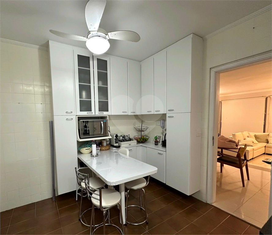 Apartamento - Perdizes - 3 Dormitórios - 126m²