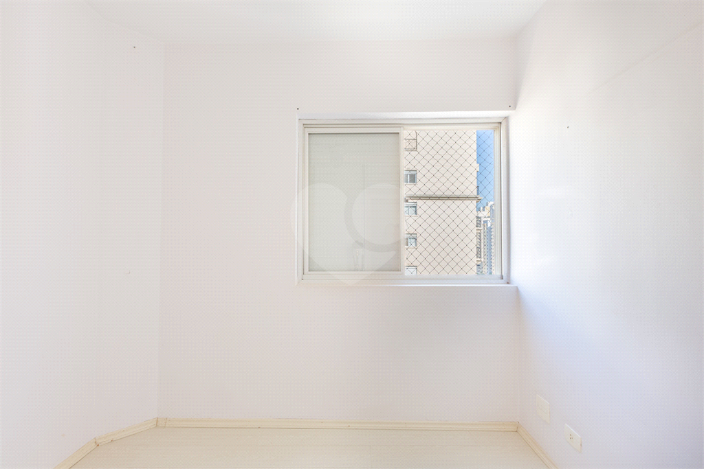 Apartamento - Perdizes - 3 Dormitórios - 126m²