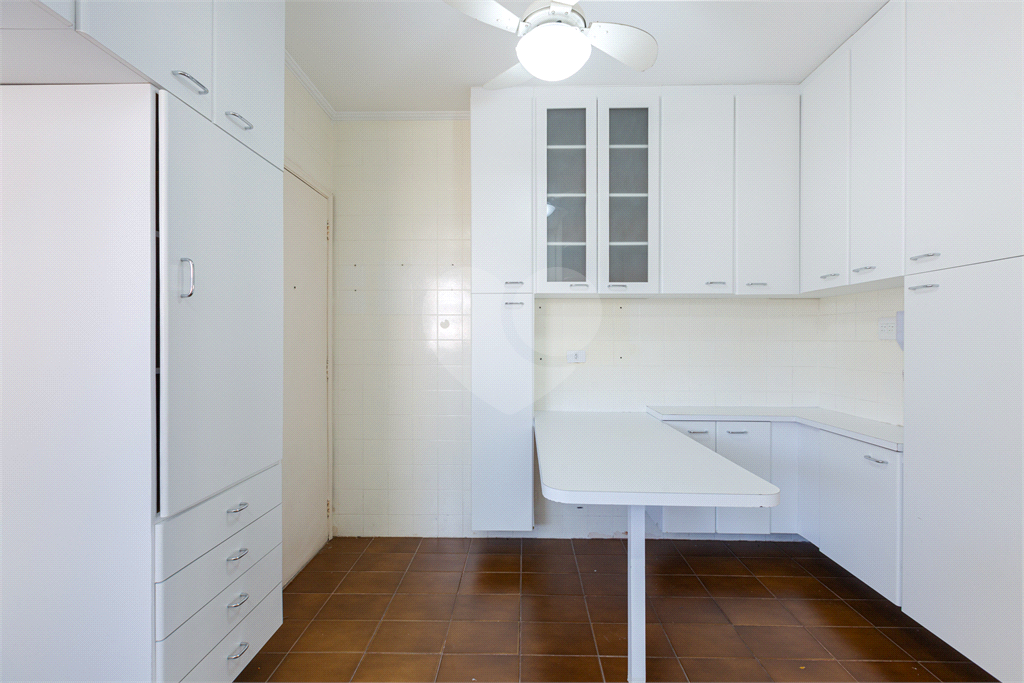 Apartamento - Perdizes - 3 Dormitórios - 126m²