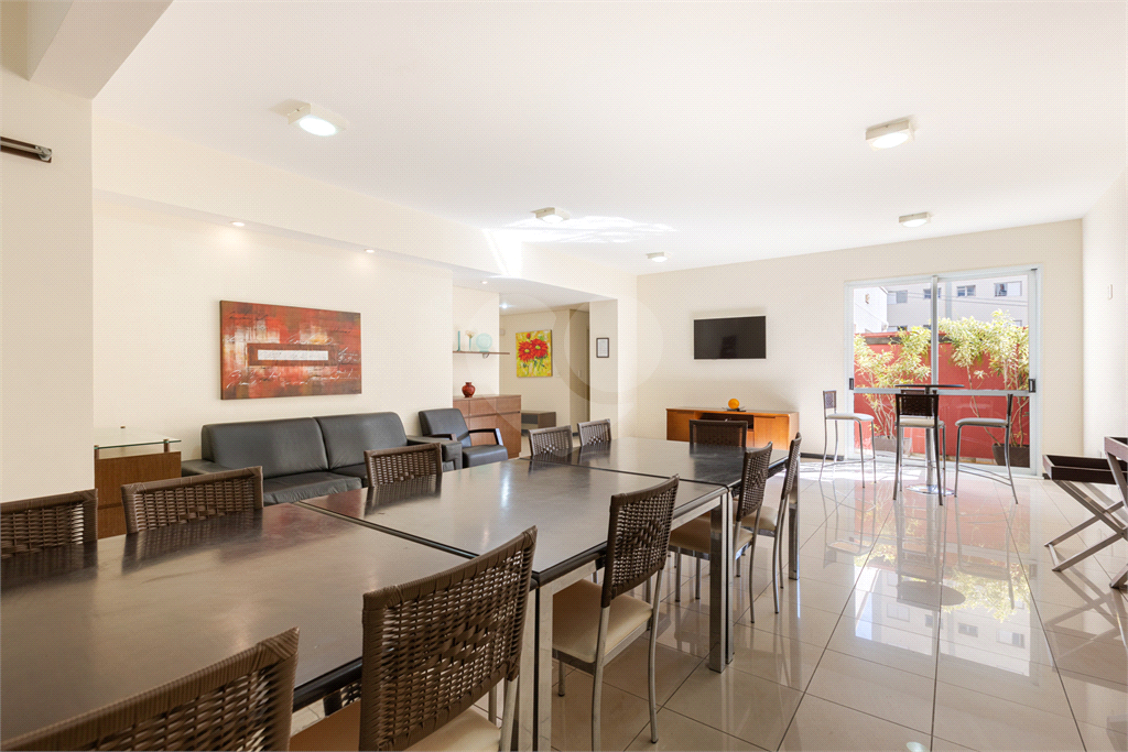 Apartamento - Perdizes 2 Dormitórios - 67 m²