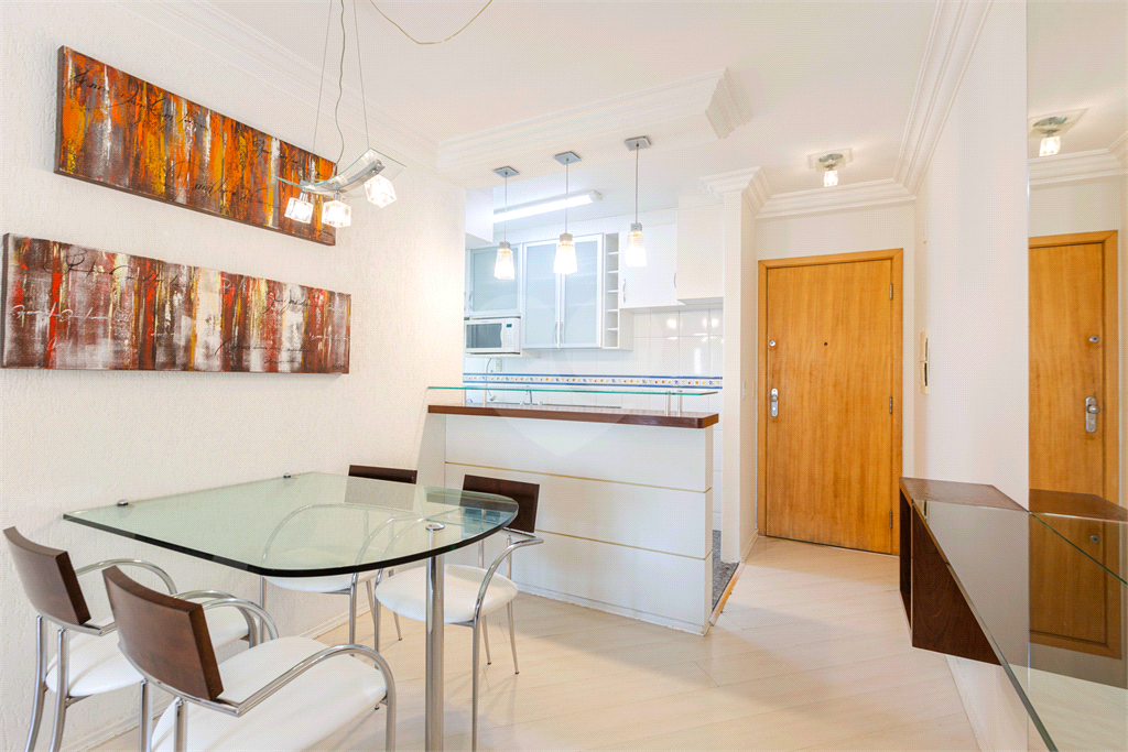 Apartamento - Perdizes 2 Dormitórios - 67 m²