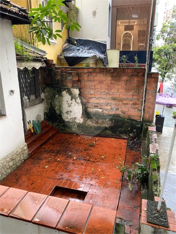 Terreno/casa antiga à venda na Alameda Lorena, Jardins, com 158 m² em localização premium.