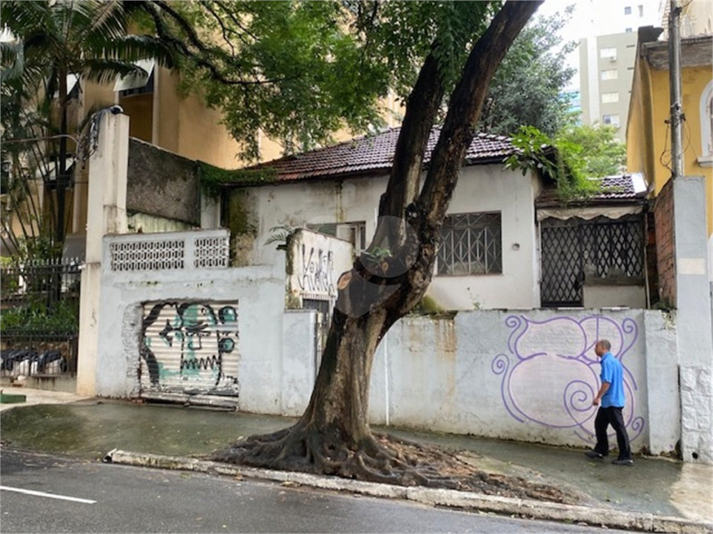 Terreno/casa antiga à venda na Alameda Lorena, Jardins, com 158 m² em localização premium.