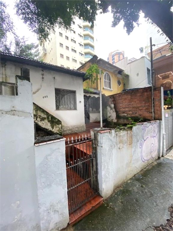 Terreno/casa antiga à venda na Alameda Lorena, Jardins, com 158 m² em localização premium.