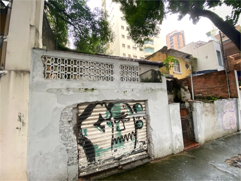 Terreno/casa antiga à venda na Alameda Lorena, Jardins, com 158 m² em localização premium.