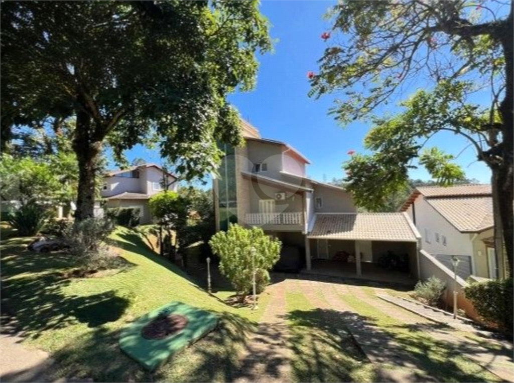 Casa de Condomínio à venda com 4 quartos, 367m² - Foto 1