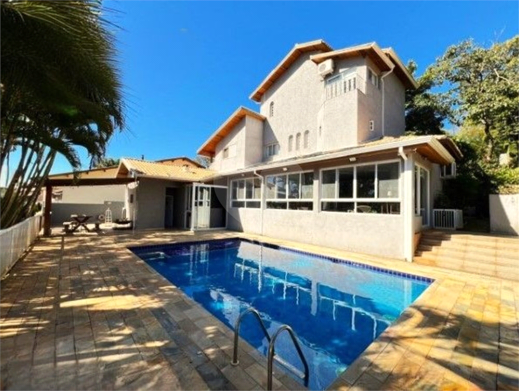 Casa de Condomínio à venda com 4 quartos, 367m² - Foto 2