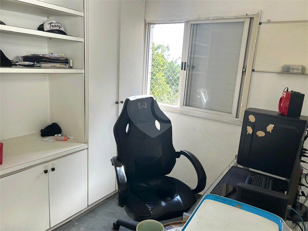 APARTAMENTO em MORUMBI