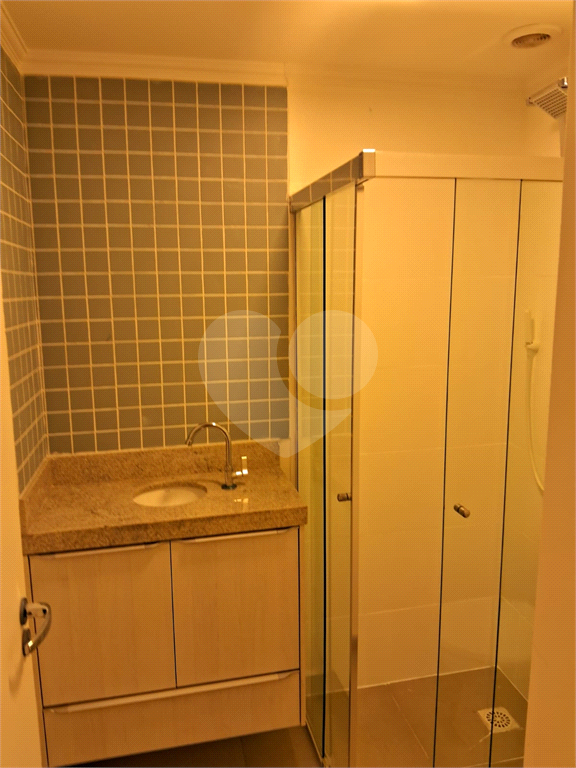 Imóvel 26m² com quarto, cozinha, sala e 1 vaga de garagem Pompéia