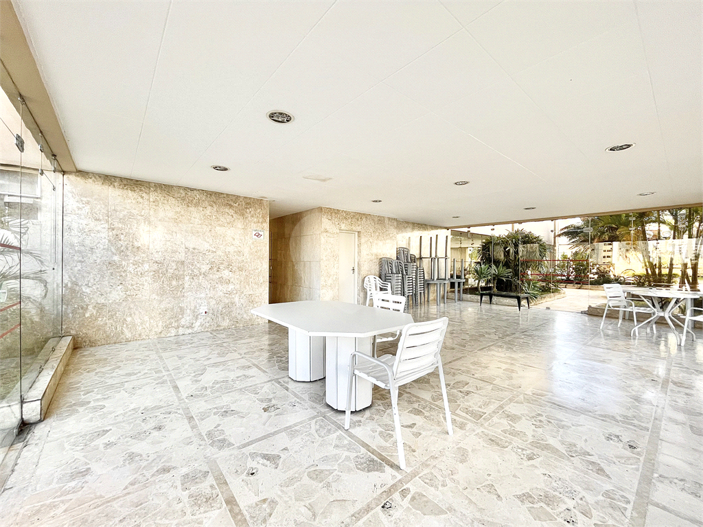 APARTAMENTO 3 DORMITÓRIOS À VENDA NO CAMBUCI VENDER