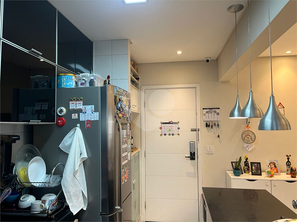 APARTAMENTO em VILA ROMANA