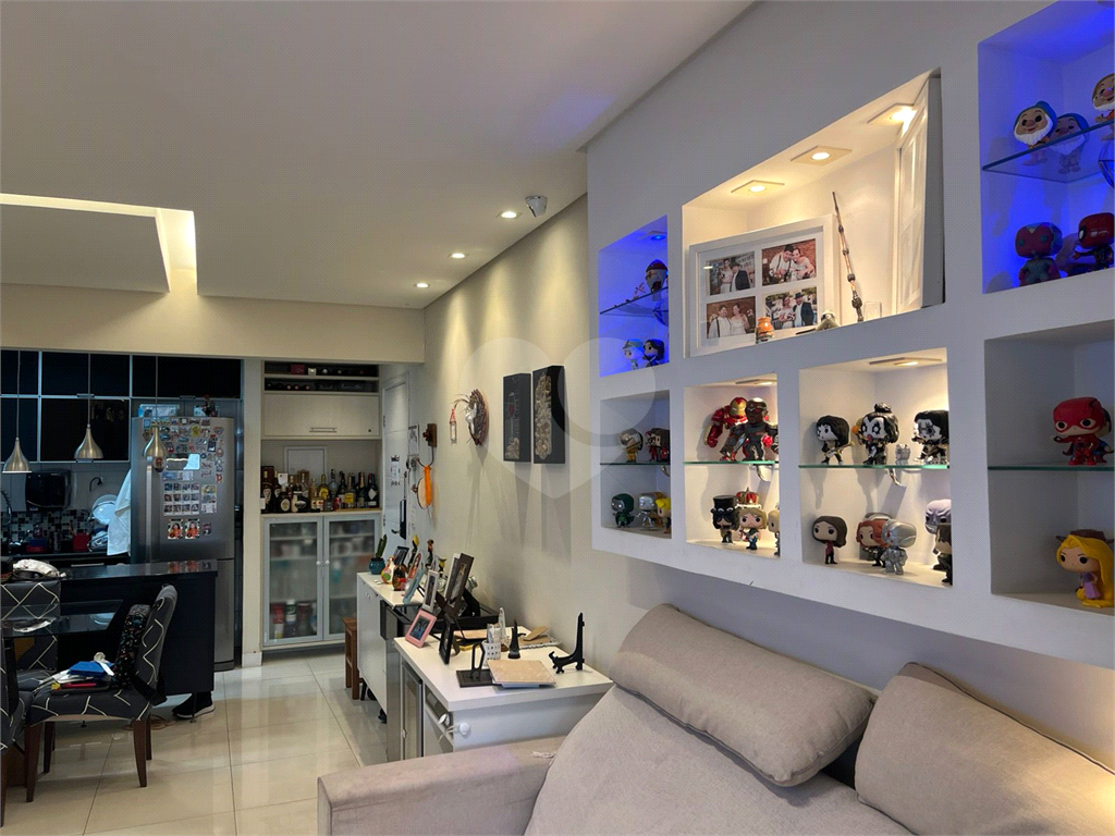 APARTAMENTO em VILA ROMANA