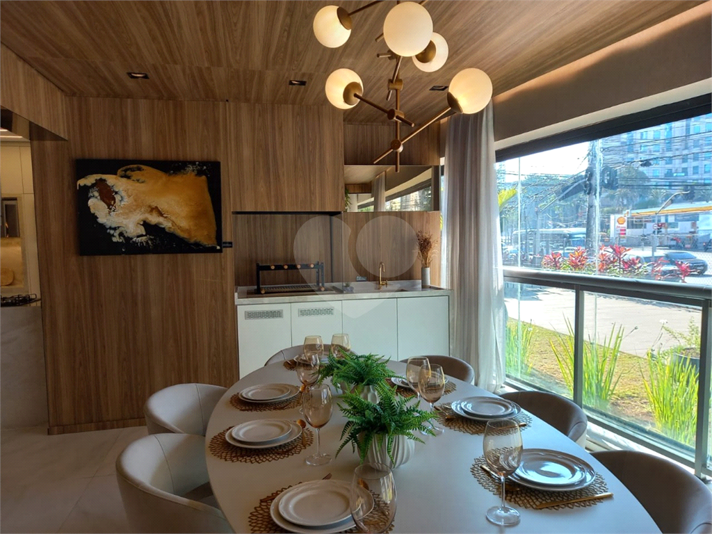 APARTAMENTO em BROOKLIN