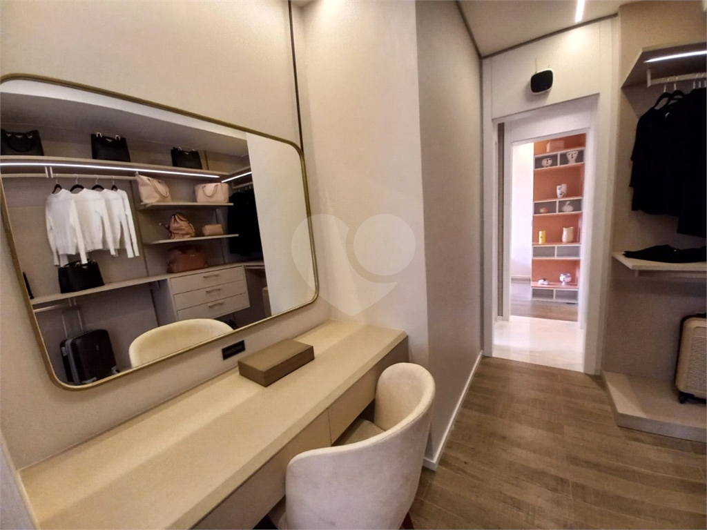 APARTAMENTO em BROOKLIN
