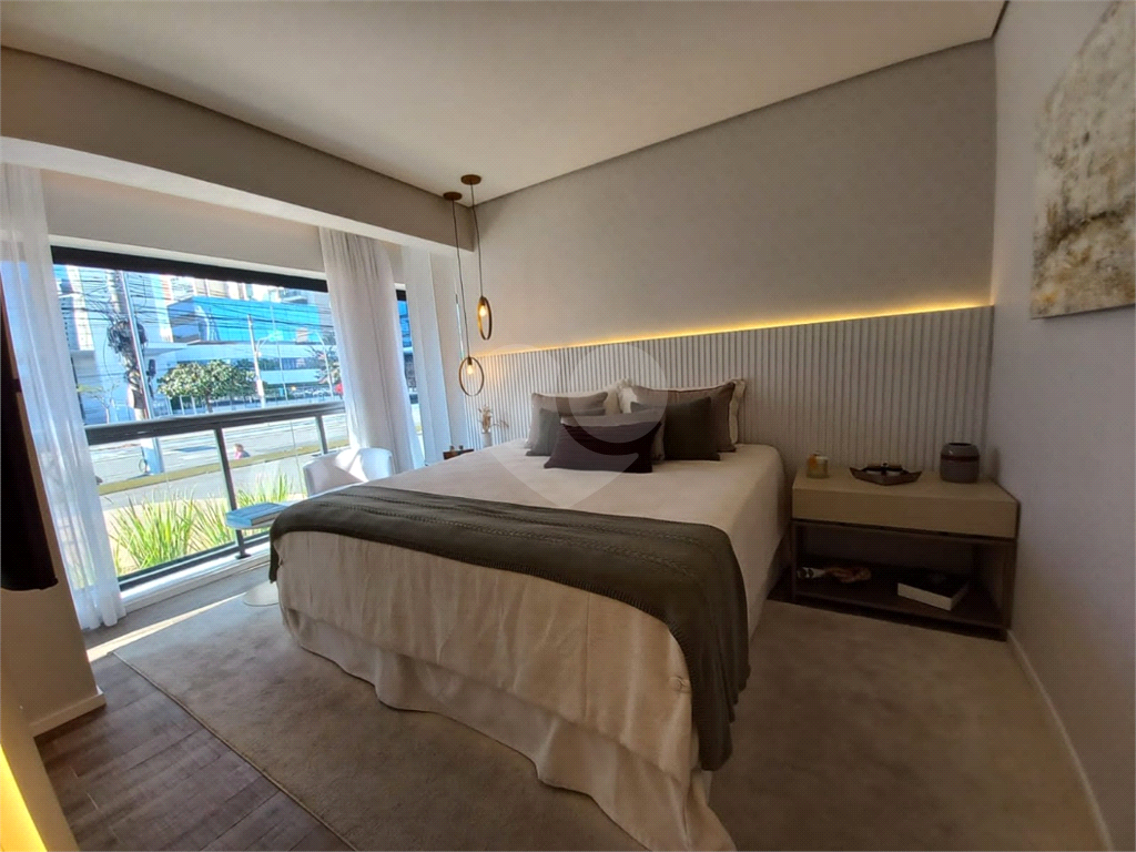 APARTAMENTO em BROOKLIN