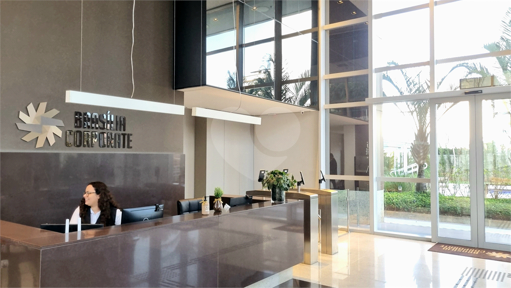 Sala comercial à venda com 50m² | 2 banheiros | 2 vagas individuais em Santana