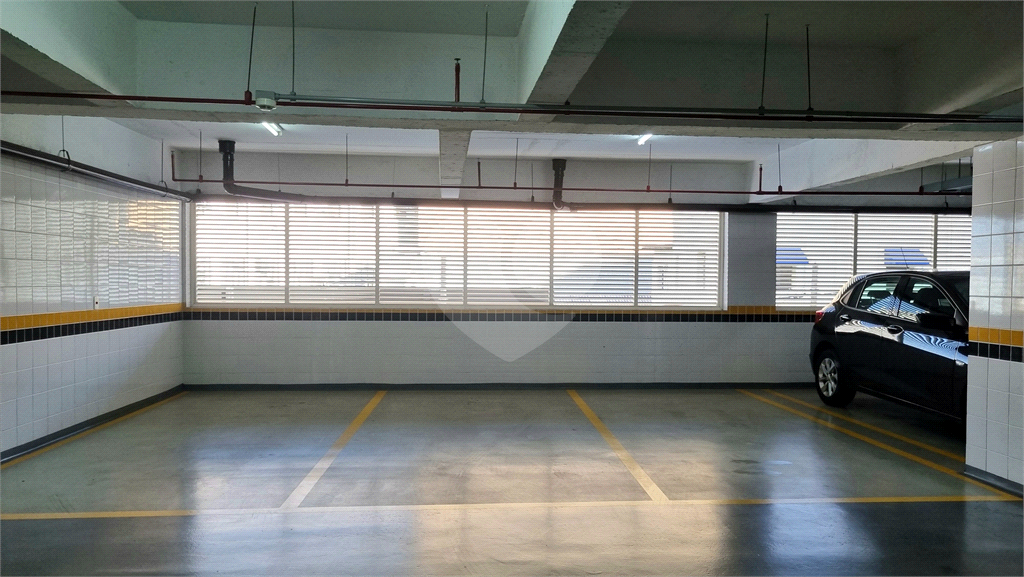 Sala comercial à venda com 50m² | 2 banheiros | 2 vagas individuais em Santana