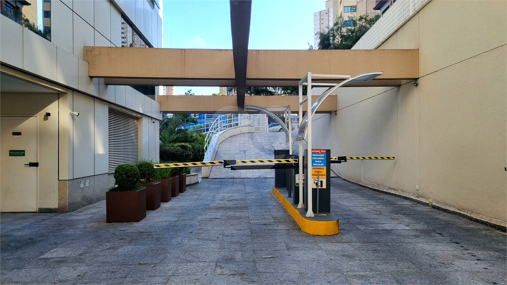 Sala comercial à venda com 50m² | 2 banheiros | 2 vagas individuais em Santana