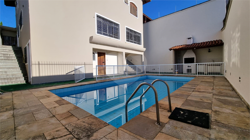 SOBRADO PARA LOCAÇAO NO CITY AMÉRICA COM PISCINA 