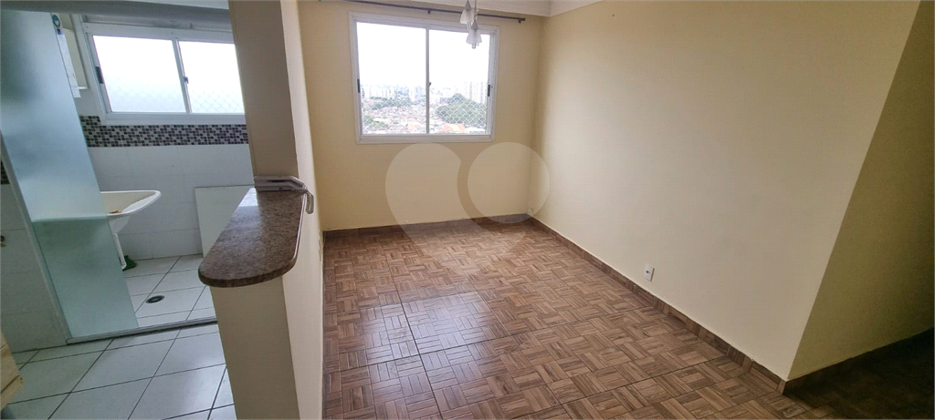 Apartamento com 2 dormitórios e uma vaga ao lado do Shopping Maia