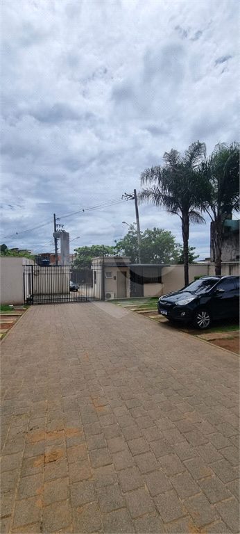 Apartamento com 2 dormitórios e uma vaga ao lado do Shopping Maia