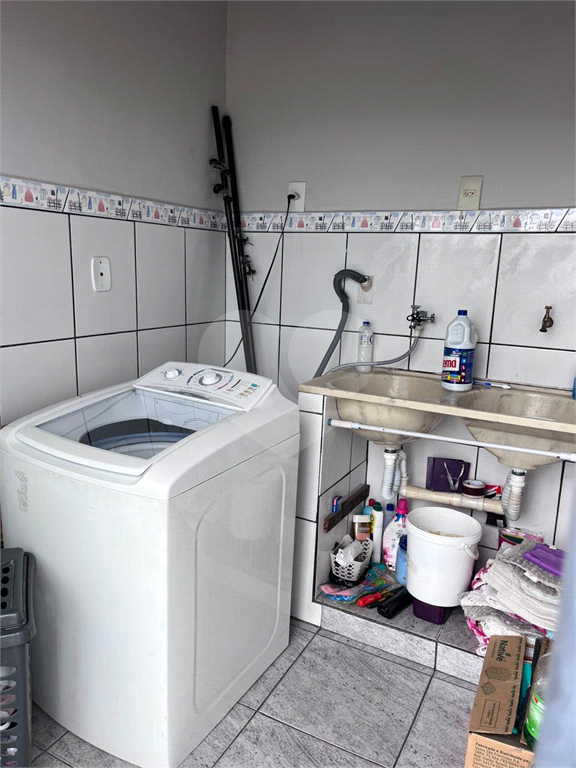 Casa à venda com 5 quartos, 240m² - Foto 12