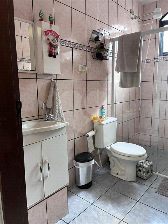 Casa à venda com 5 quartos, 240m² - Foto 3