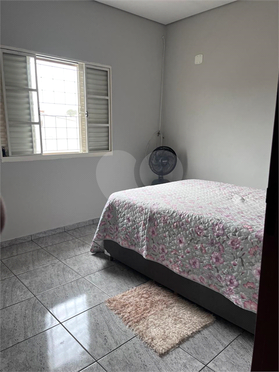 Casa à venda com 5 quartos, 240m² - Foto 16