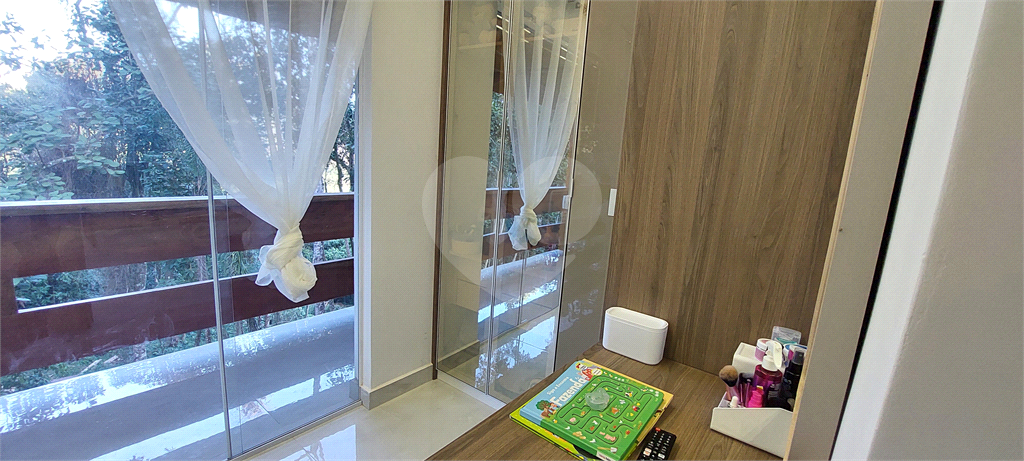 Casa de Condomínio à venda com 4 quartos, 200m² - Foto 33