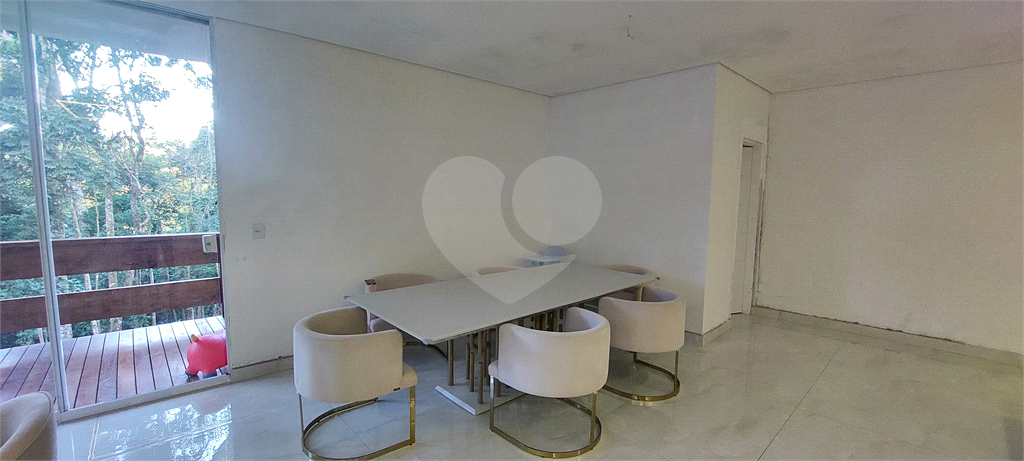 Casa de Condomínio à venda com 4 quartos, 200m² - Foto 12