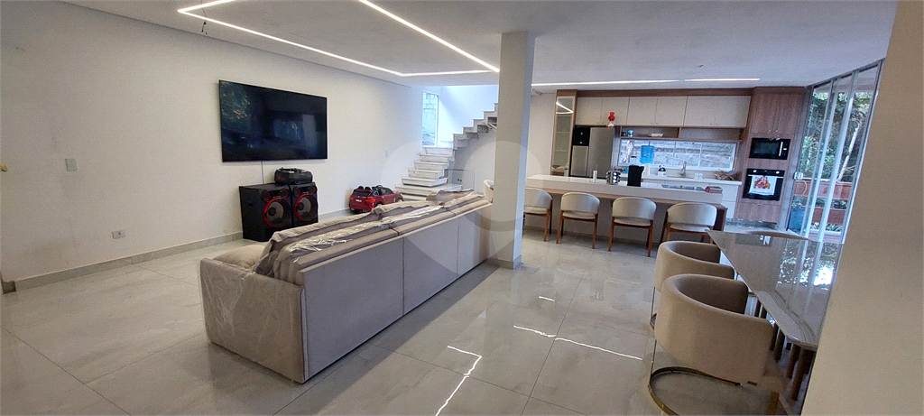 Casa de Condomínio à venda com 4 quartos, 200m² - Foto 3