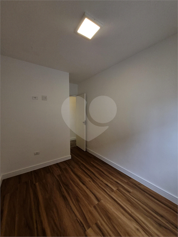 Apartamento Novo VENDA - Mobiliado - 2 Dormitórios | varanda | 1 vaga fixa e livre | perto do metrô 
