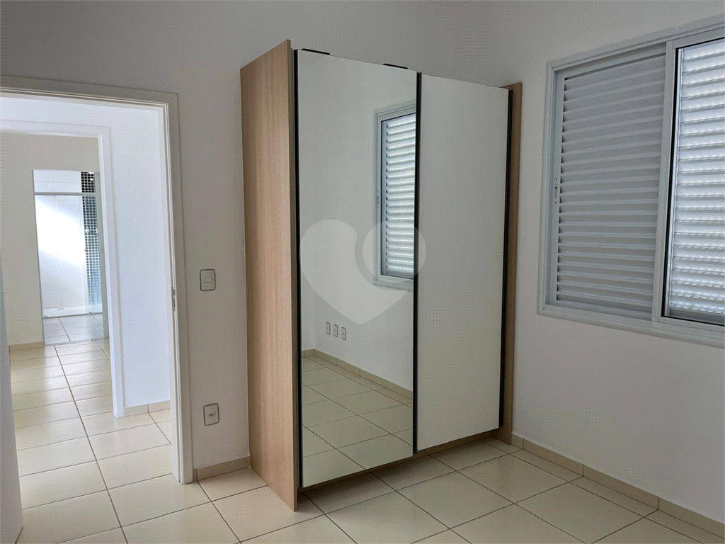 Casa de Condomínio para alugar com 3 quartos, 250m² - Foto 37