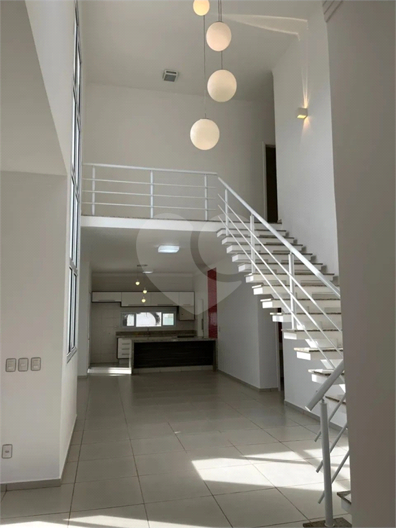 Casa de Condomínio para alugar com 3 quartos, 250m² - Foto 7
