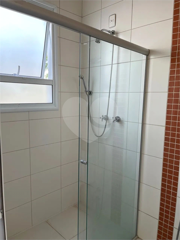 Casa de Condomínio para alugar com 3 quartos, 250m² - Foto 11