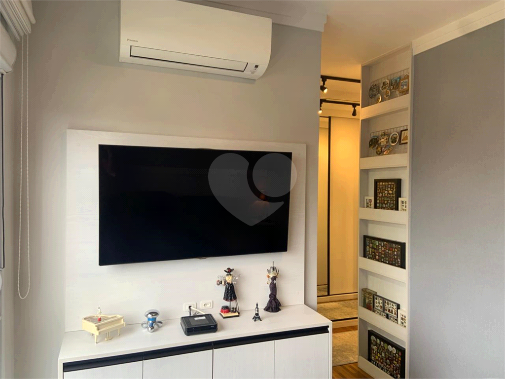 APARTAMENTO em VILA ANASTÁCIO