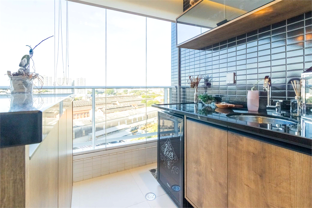 APARTAMENTO em VILA ANASTÁCIO