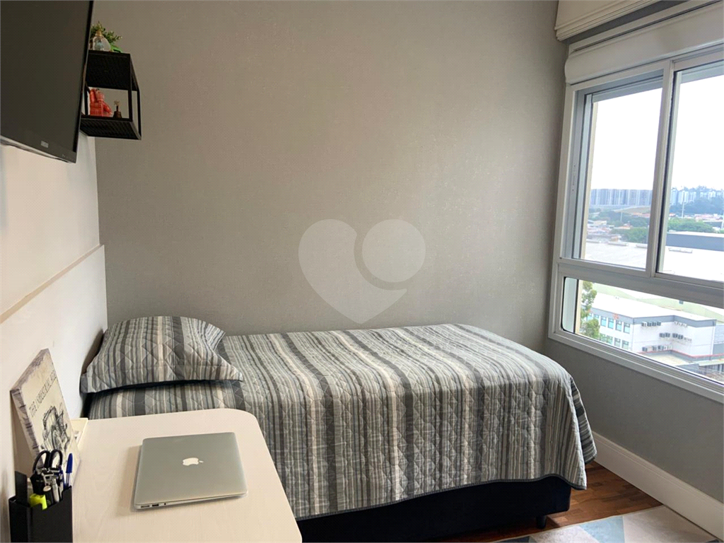 APARTAMENTO em VILA ANASTÁCIO