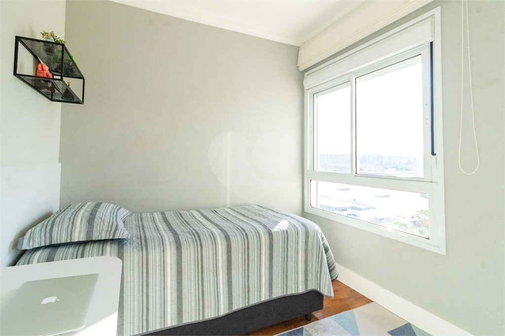 APARTAMENTO em VILA ANASTÁCIO