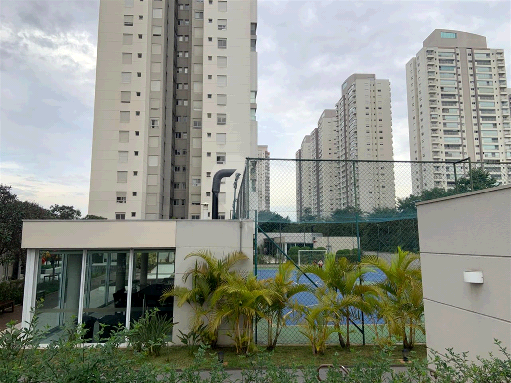APARTAMENTO em VILA ANASTÁCIO