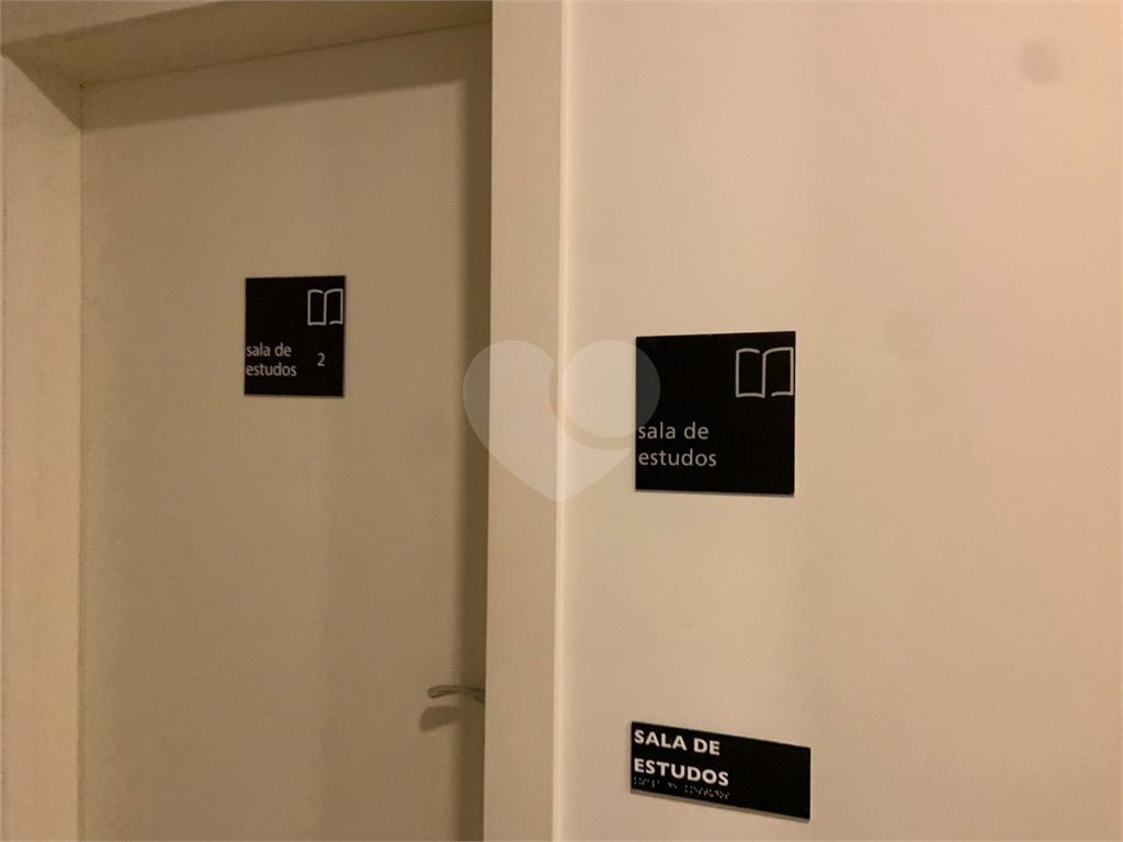 APARTAMENTO em VILA ANASTÁCIO