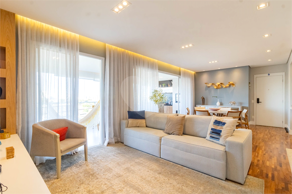 APARTAMENTO em VILA ANASTÁCIO