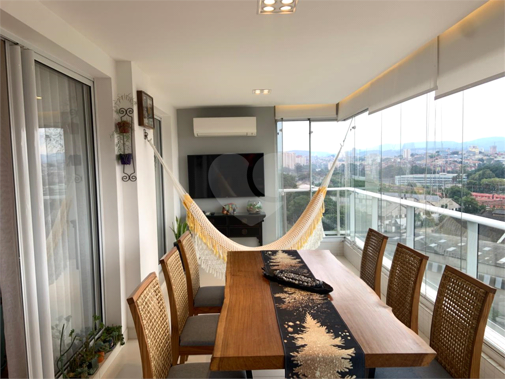 APARTAMENTO em VILA ANASTÁCIO