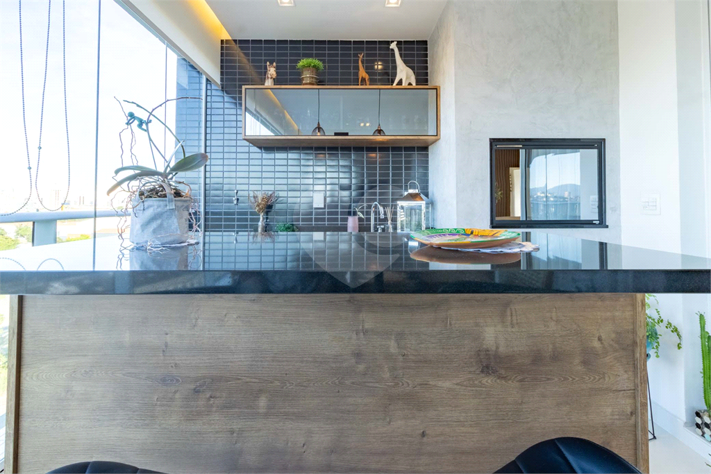 APARTAMENTO em VILA ANASTÁCIO